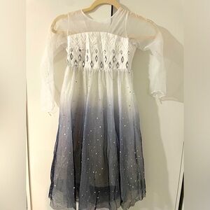 Disney elsa dress up. Long Tail Drag. Brand new